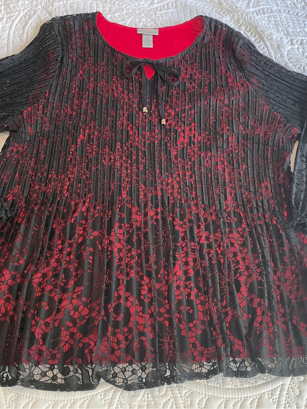 Catherine’s Black Lace Overlay Tunic with Red Underlayer - Picture 5 of 16